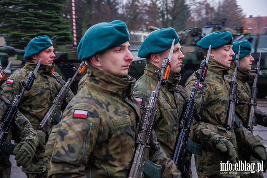 Elbląg: Przysięga wojskowa z udziałem ministra Błaszczaka, fot. 6