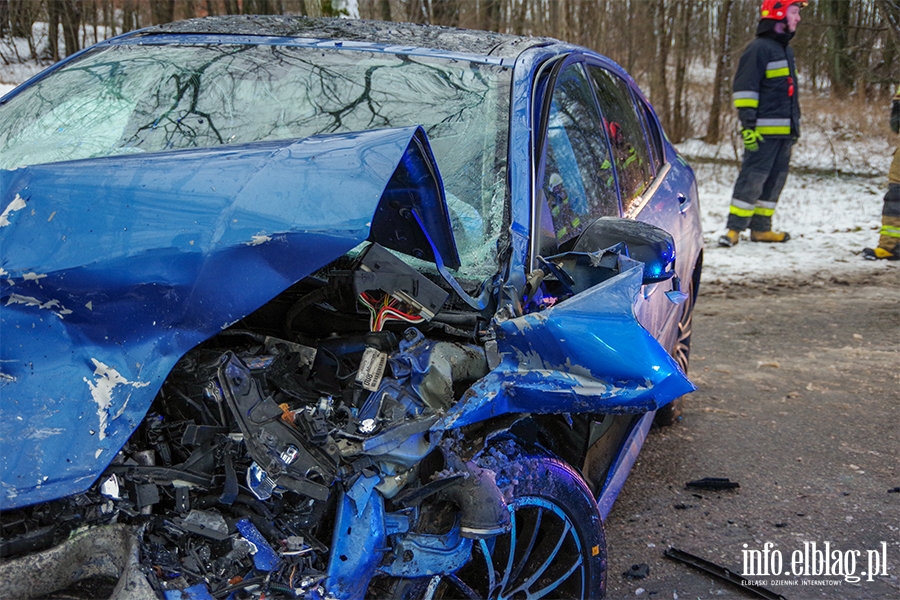 Wypadek w Milejewie przy stacji CPN - 6 osb poszkodowanych, fot. 17