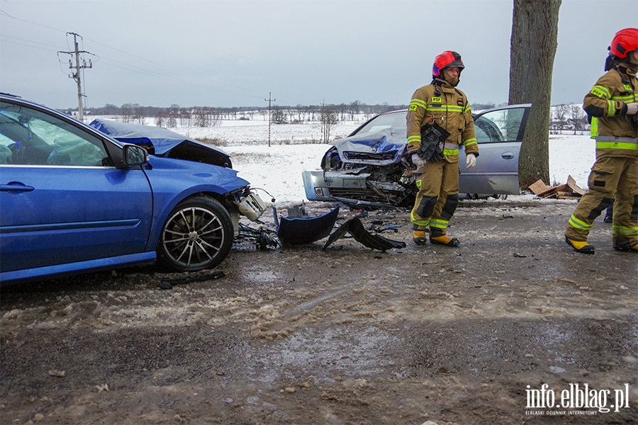 Wypadek w Milejewie przy stacji CPN - 6 osb poszkodowanych, fot. 19