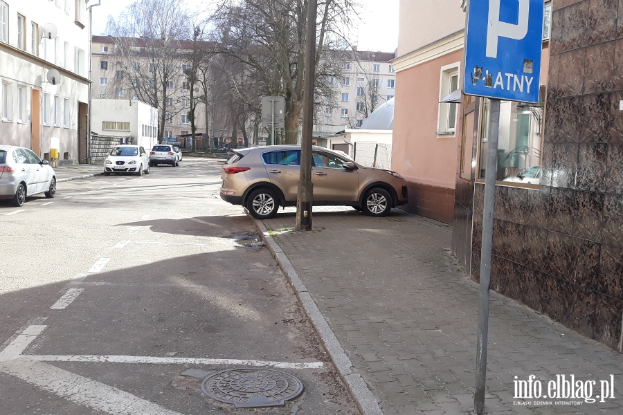 Mistrzowie parkowania w Elblgu (cz 234), fot. 3