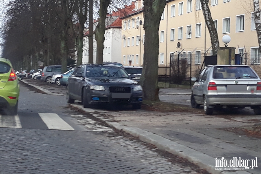 Mistrzowie parkowania w Elblągu (część 236), fot. 1