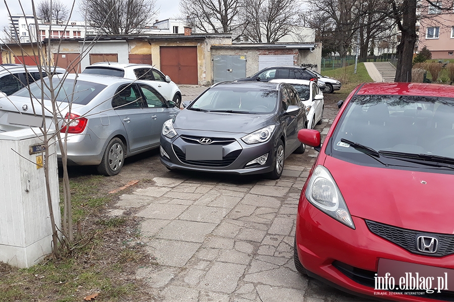 Mistrzowie parkowania w Elblągu (część 237), fot. 5