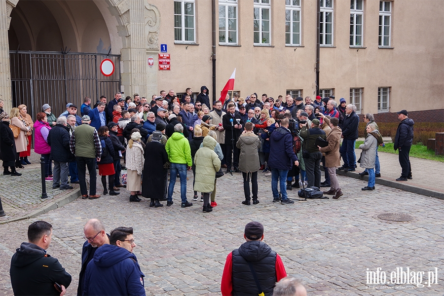 Zbierane s podpisy za przyjciem przez prezydenta Elblga finansowania na budow elblskiego portu, fot. 18