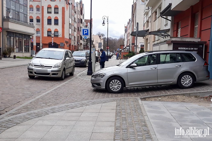 Mistrzowie parkowania w Elblgu (cz 242), fot. 1