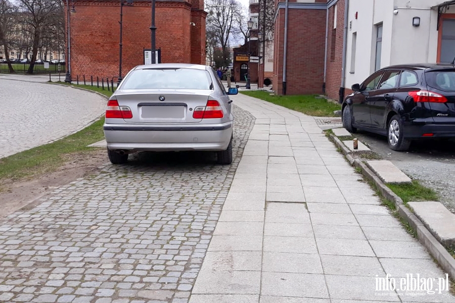 Mistrzowie parkowania w Elblgu (cz 242), fot. 2