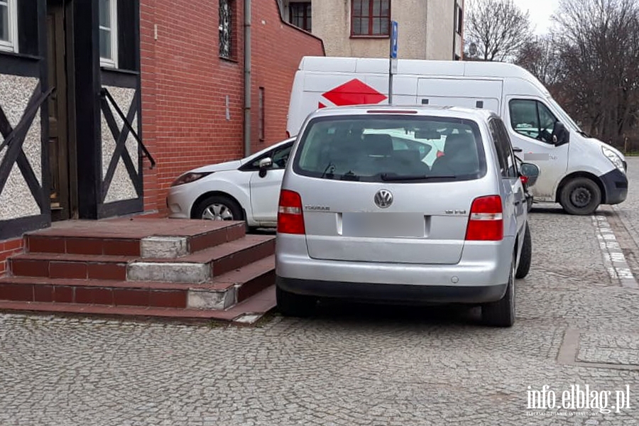 Mistrzowie parkowania w Elblgu (cz 242), fot. 3