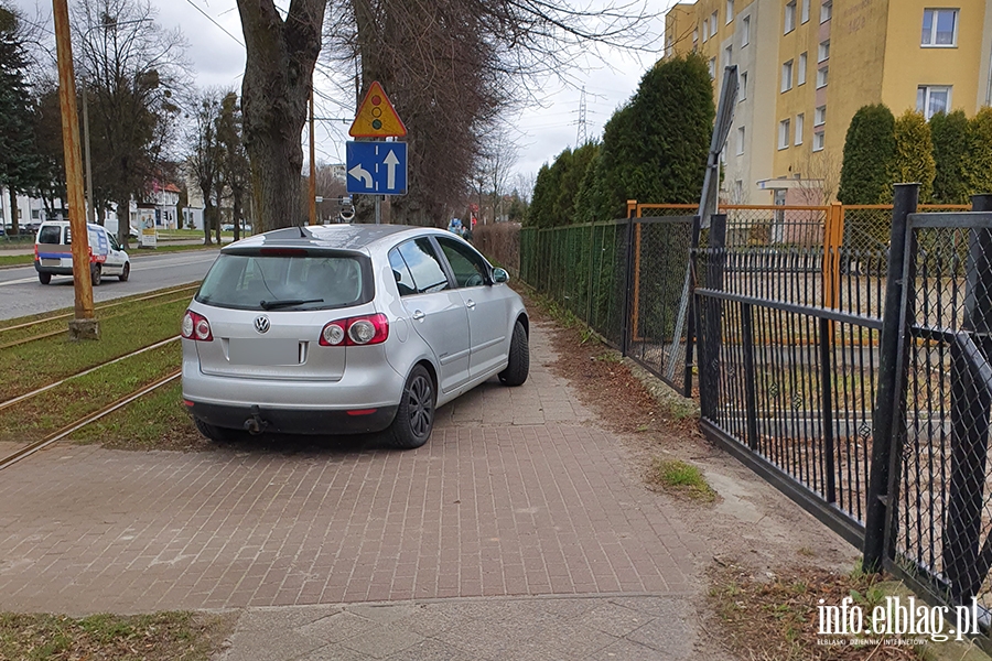 Mistrzowie parkowania w Elblgu (cz 243), fot. 12