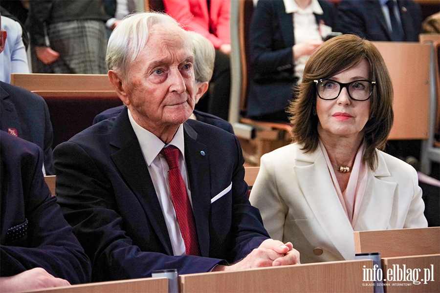  Adam Niedzielski i Przemysław Czarnek podczas Konferencji Elbląg Public Health AMiSNS, fot. 9