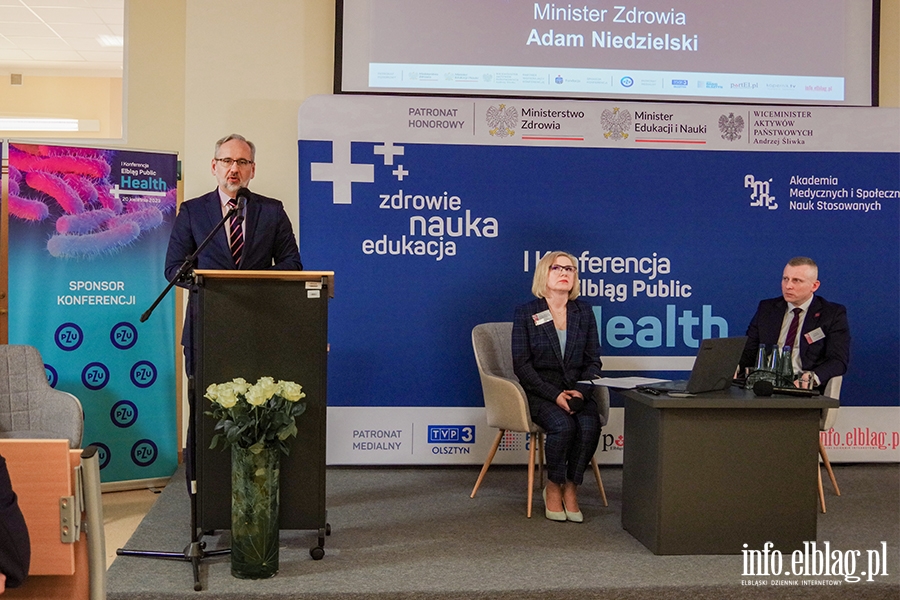  Adam Niedzielski i Przemysław Czarnek podczas Konferencji Elbląg Public Health AMiSNS, fot. 42