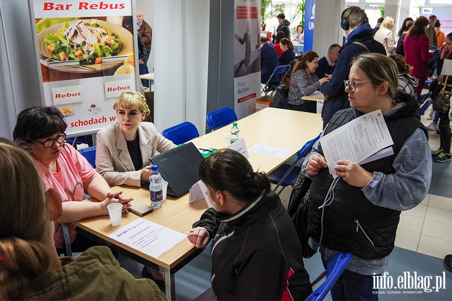 Elblskie Targi Pracy za nami. Na chtnych czekao kilkaset ofert zatrudnienia, fot. 3