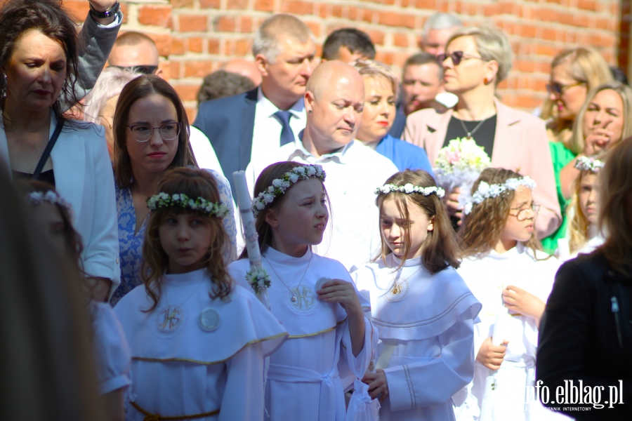 Elblg: Pierwsza Komunia wita w Katedrze w. Mikoaja, fot. 10