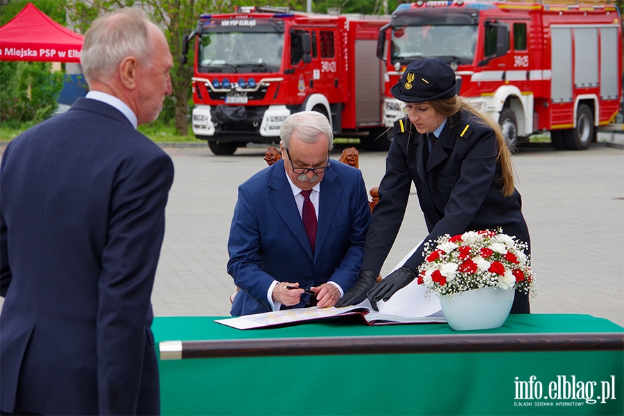 Przekazanie sztandaru i uroczyste otwarcie nowej Komendy Stray Poarnej w Elblgu, fot. 82