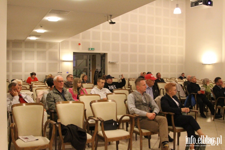 "Bezpieczna rodzina" w Elblgu. Spotkanie parlamentarzystw Lewicy z mieszkacami, fot. 23