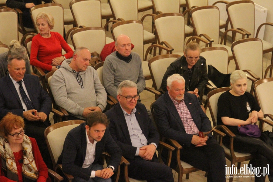"Bezpieczna rodzina" w Elblgu. Spotkanie parlamentarzystw Lewicy z mieszkacami, fot. 41