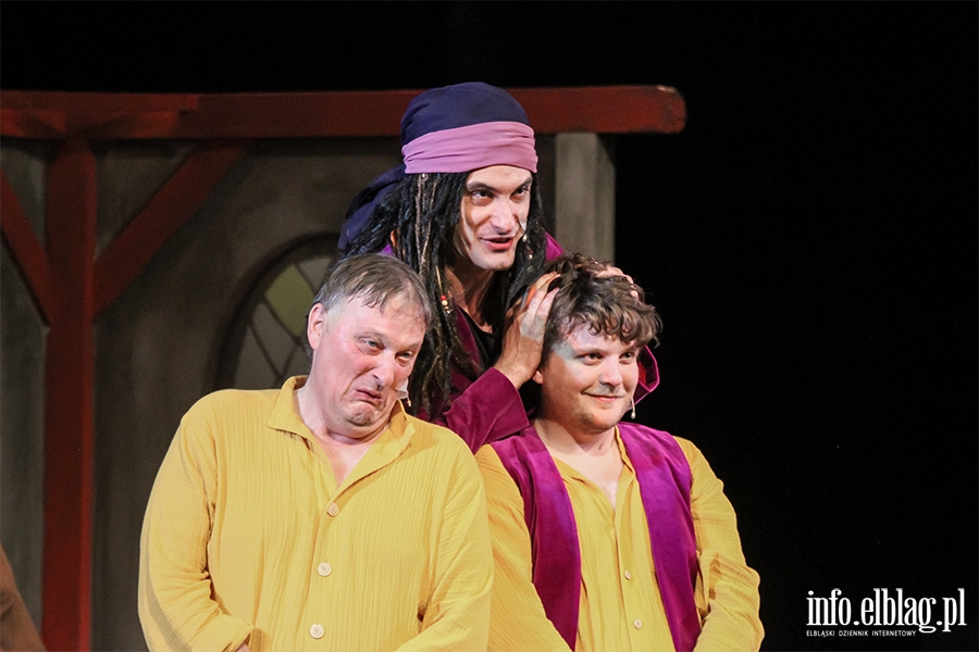 Premiera " Piękna I Bestia " w elbląskim teatrze, fot. 56