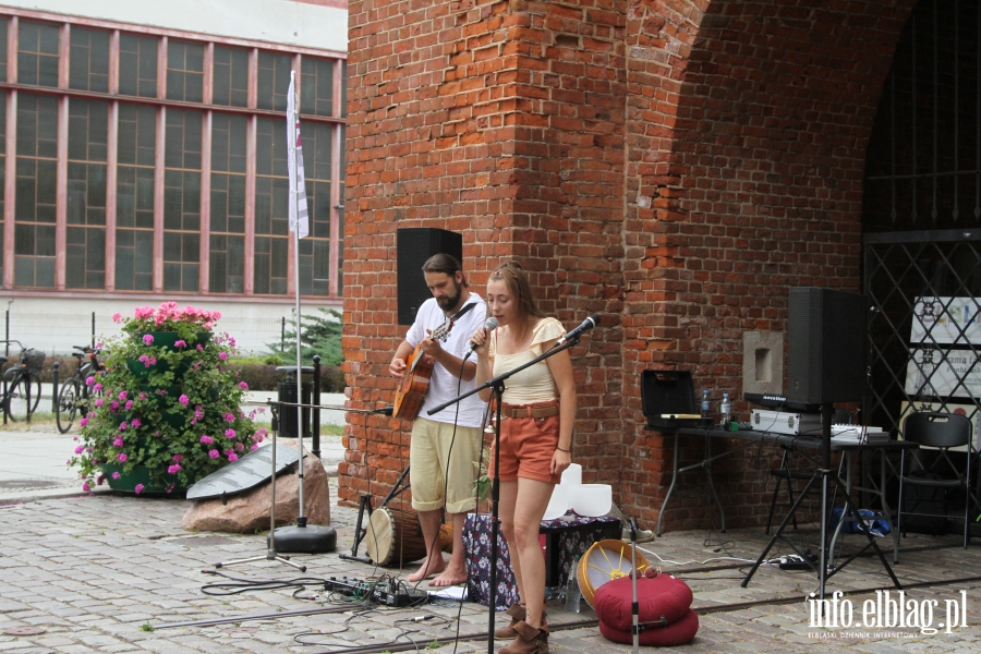Elbląskie Święto Muzyki 2023. Na finał uliczne występy, parada i koncert Vito Bambino, fot. 1