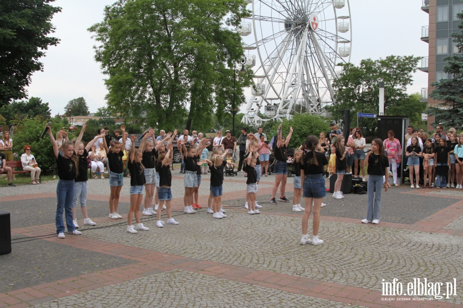 Elblskie wito Muzyki 2023. Na fina uliczne wystpy, parada i koncert Vito Bambino, fot. 31