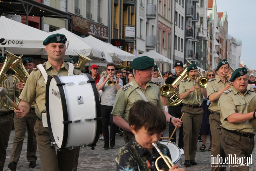 Elblskie wito Muzyki 2023. Na fina uliczne wystpy, parada i koncert Vito Bambino, fot. 48