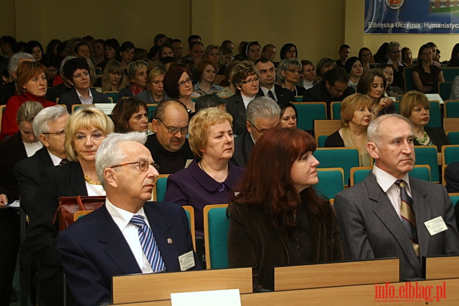 IV Oglnopolska Konferencja w EUH-E pn. Czowiek u progu trzeciego tysiclecia zagroenia i wyzwania, fot. 3