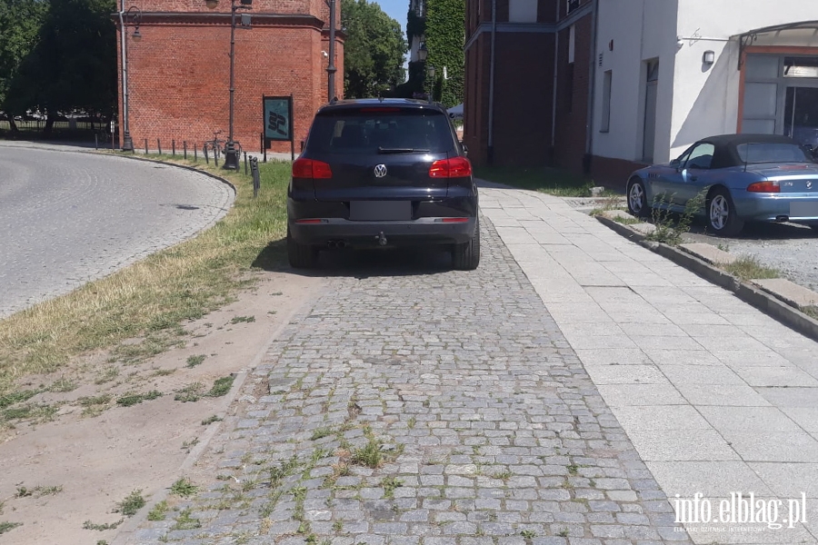 Mistrzowie parkowania w Elblgu (cz 264), fot. 3