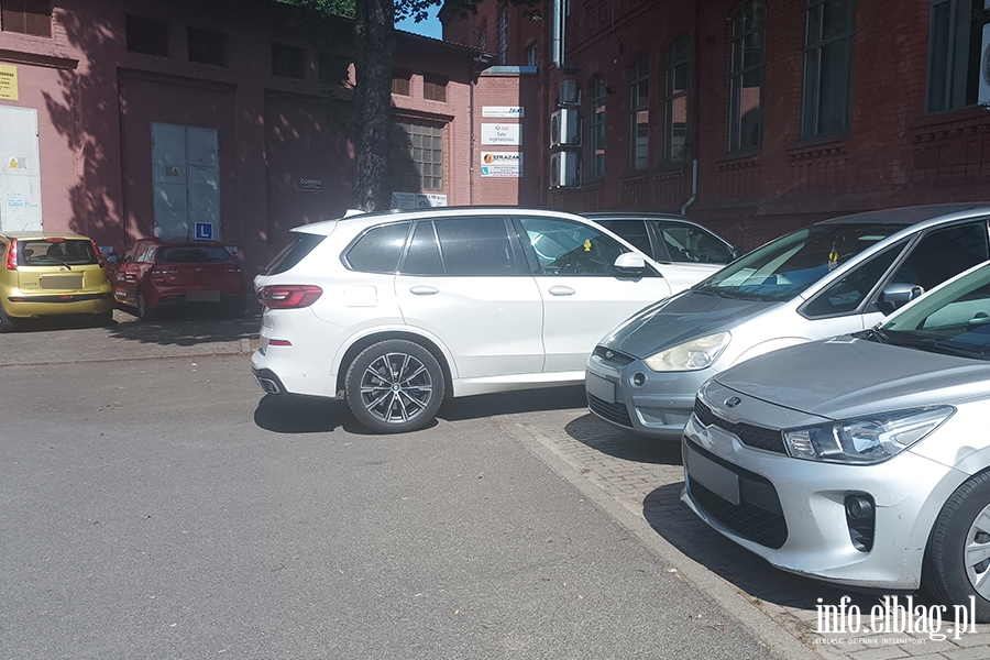 Mistrzowie parkowania w Elblgu (cz 265), fot. 2