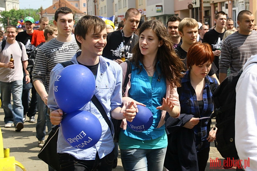 Juwenalia 2010 - Przemarsz studentw PWSZ ulicami miasta, fot. 8