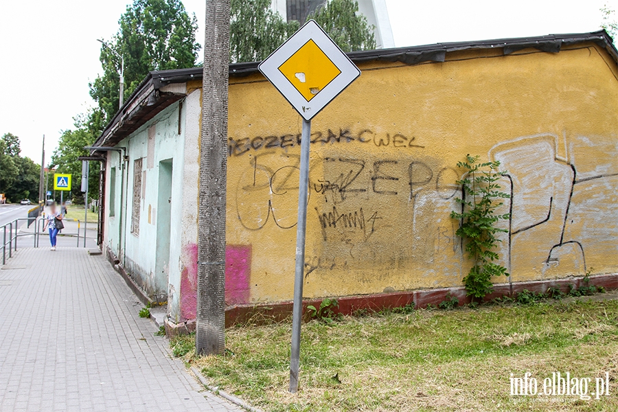 Zaniedbane ulice Elblga.  Ulica Robotnicza, fot. 4