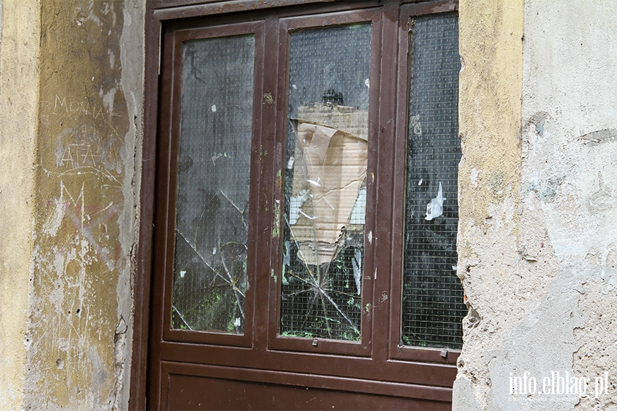 Zaniedbane ulice Elbląga.  Ulica Robotnicza, fot. 11