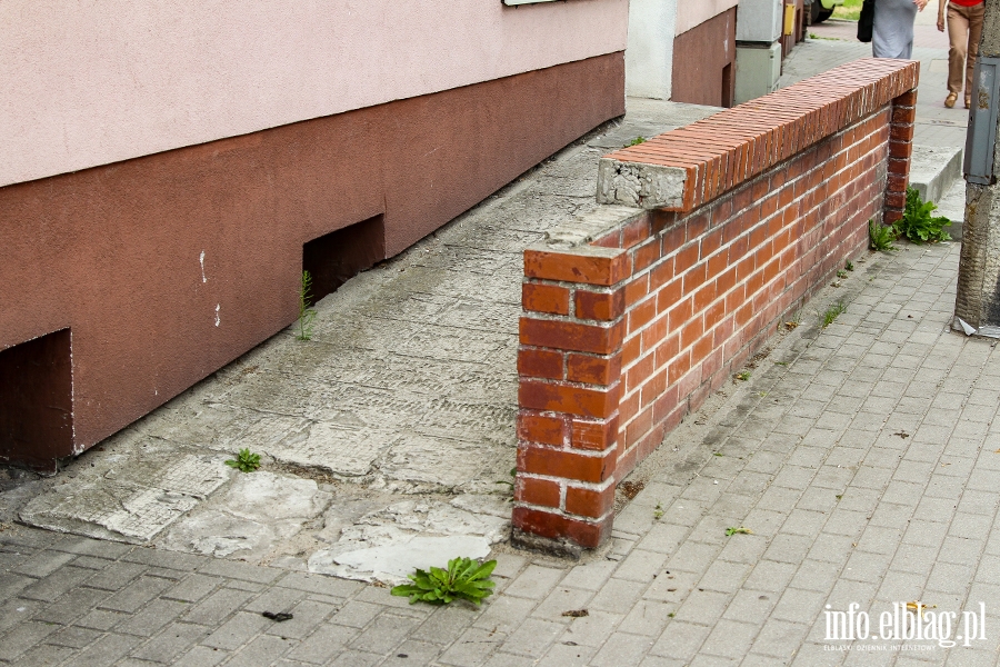 Zaniedbane ulice Elblga.  Ulica Robotnicza, fot. 13