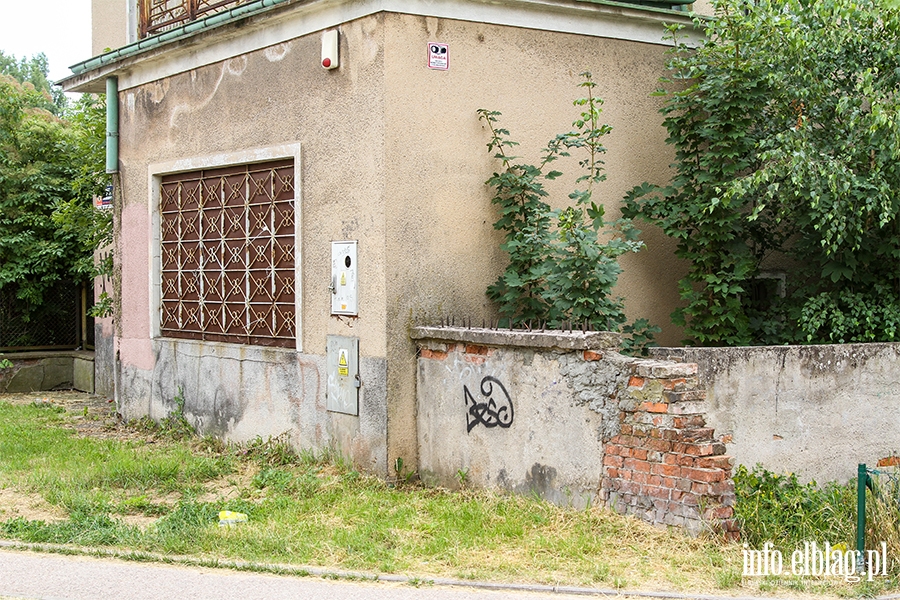 Zaniedbane ulice Elbląga.  Ulica Robotnicza, fot. 14