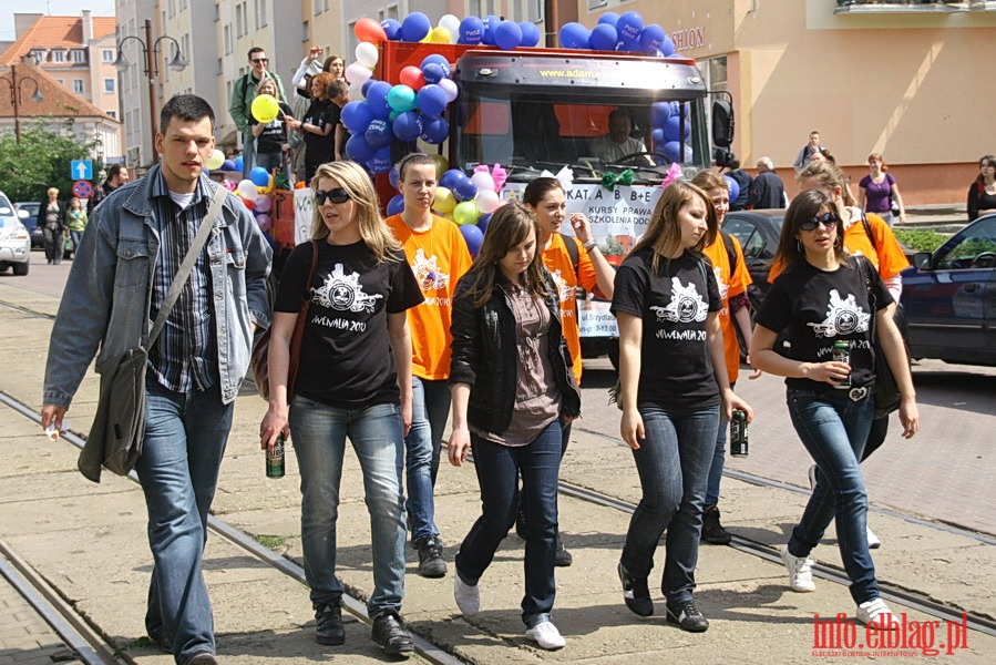 Juwenalia 2010 - Przemarsz studentw PWSZ ulicami miasta, fot. 14
