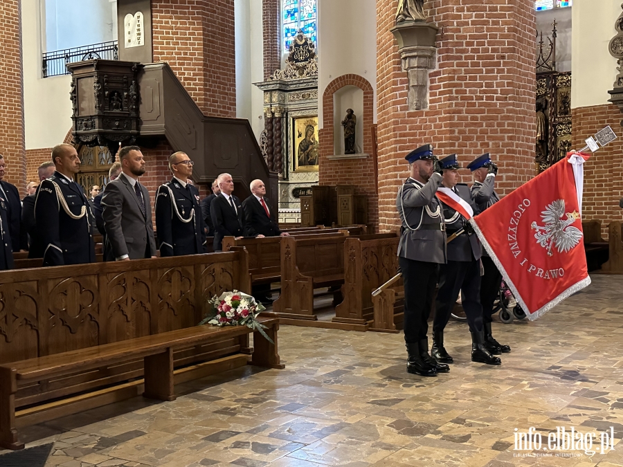 Wyróżniono 88 funkcjonariuszy i pracowników KMP w Elblągu, fot. 3