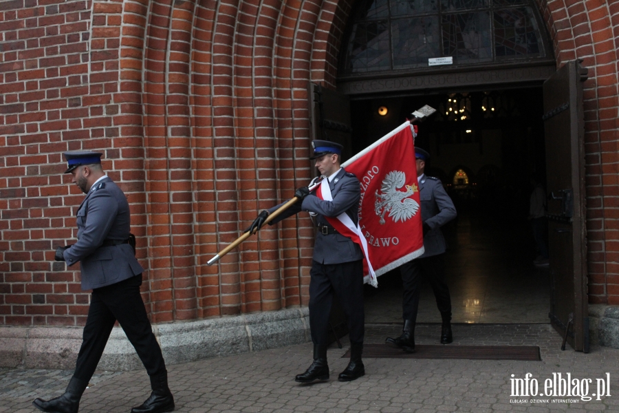 Wyrniono 88 funkcjonariuszy i pracownikw KMP w Elblgu, fot. 15