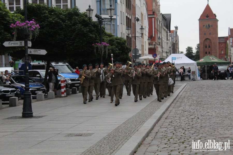 Wyróżniono 88 funkcjonariuszy i pracowników KMP w Elblągu, fot. 21