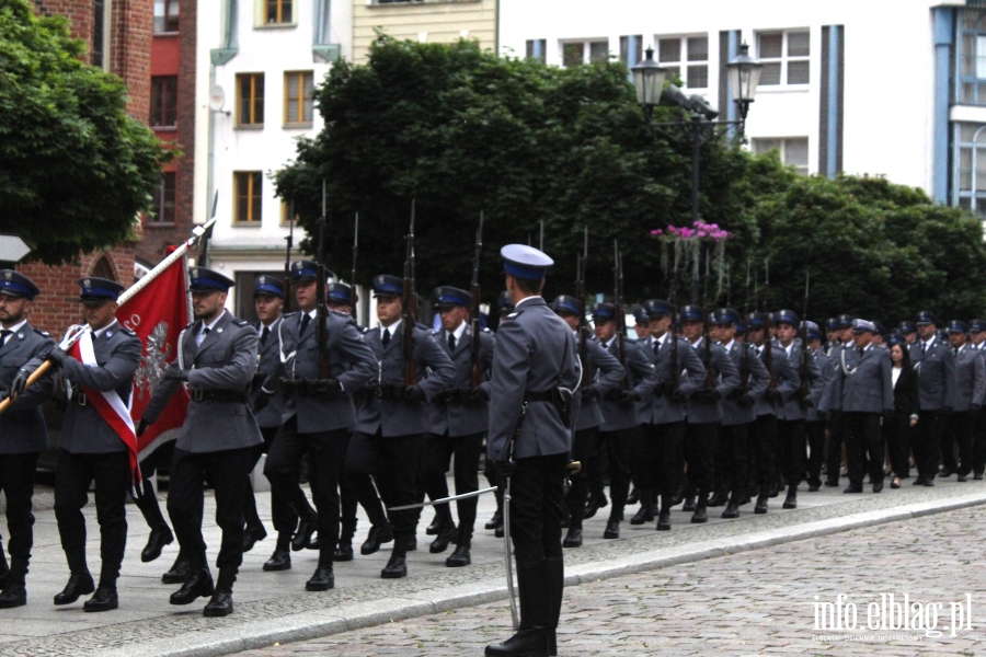 Wyróżniono 88 funkcjonariuszy i pracowników KMP w Elblągu, fot. 25