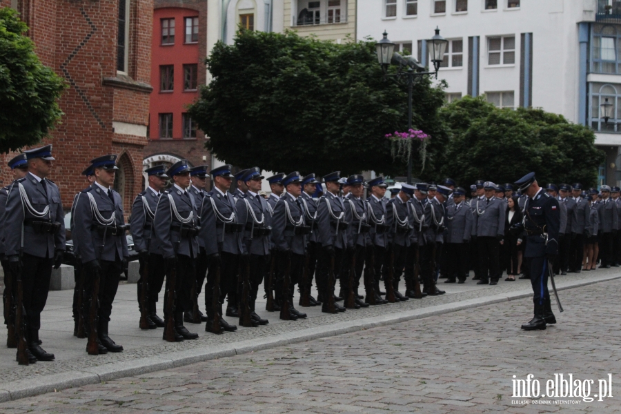 Wyróżniono 88 funkcjonariuszy i pracowników KMP w Elblągu, fot. 28