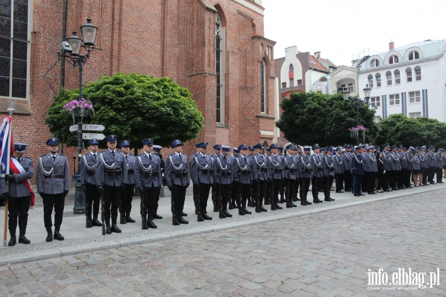 Wyróżniono 88 funkcjonariuszy i pracowników KMP w Elblągu, fot. 30