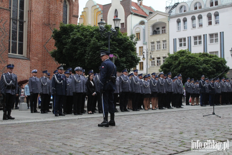 Wyróżniono 88 funkcjonariuszy i pracowników KMP w Elblągu, fot. 32