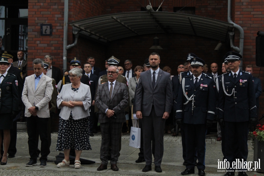 Wyróżniono 88 funkcjonariuszy i pracowników KMP w Elblągu, fot. 59