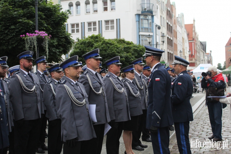 Wyróżniono 88 funkcjonariuszy i pracowników KMP w Elblągu, fot. 66
