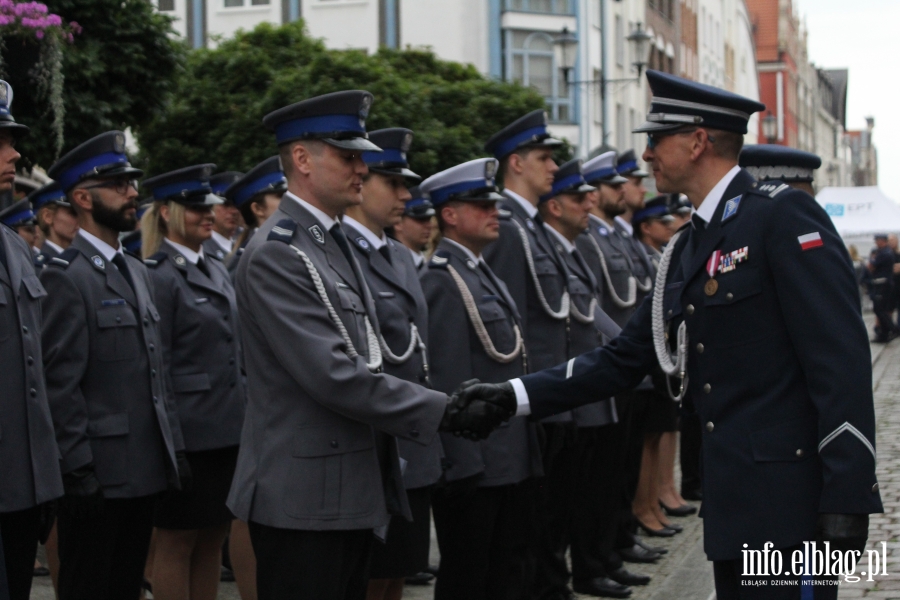 Wyróżniono 88 funkcjonariuszy i pracowników KMP w Elblągu, fot. 71