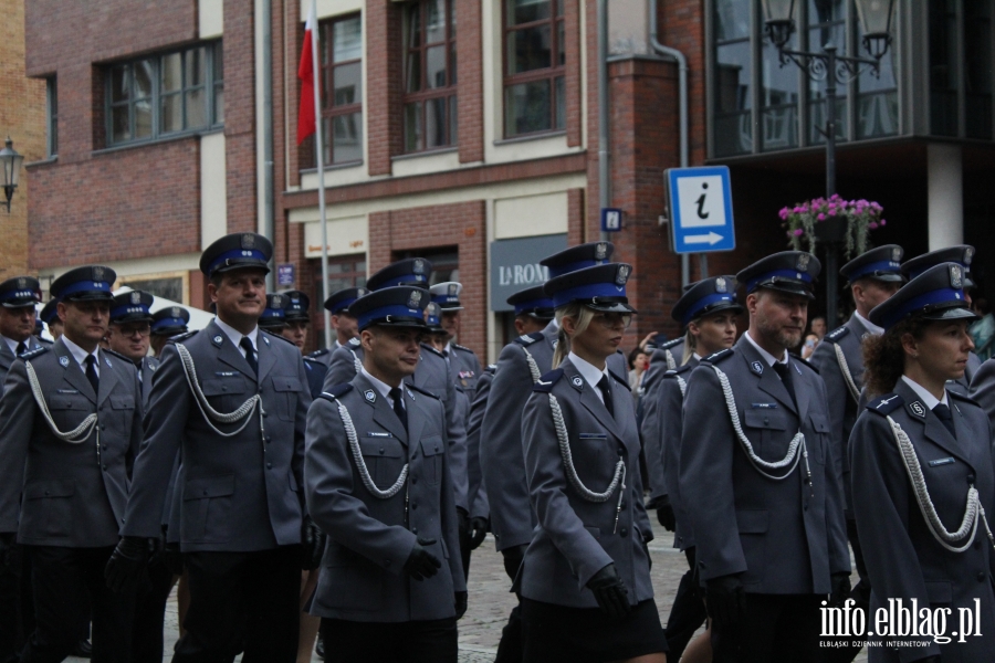 Wyróżniono 88 funkcjonariuszy i pracowników KMP w Elblągu, fot. 92