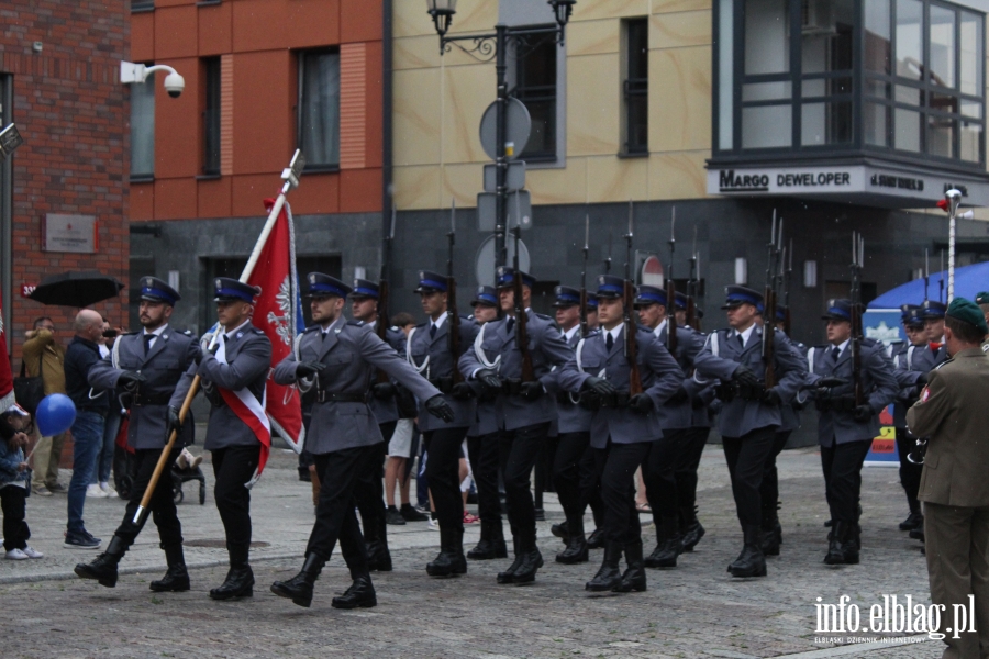 Wyróżniono 88 funkcjonariuszy i pracowników KMP w Elblągu, fot. 95