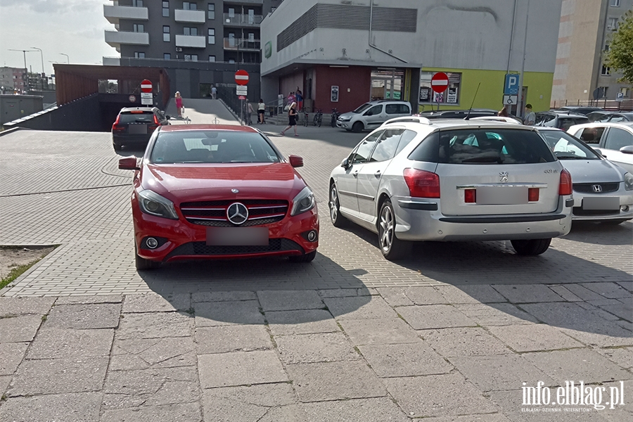 Mistrzowie parkowania w Elblgu (cz 270), fot. 4