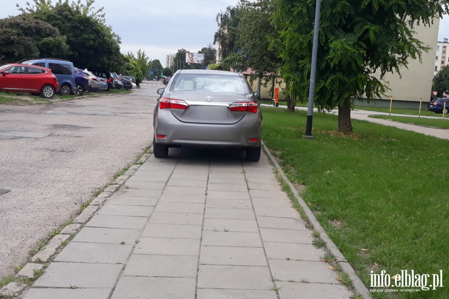 Mistrzowie parkowania w Elblgu (cz 271), fot. 2