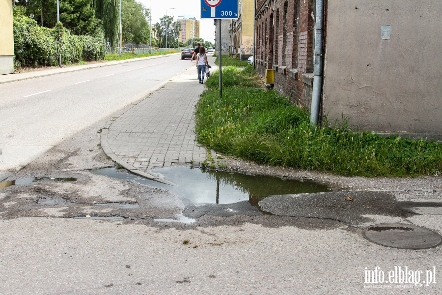 Zaniedbane ulice Elblga. Ulica Malborska, fot. 17