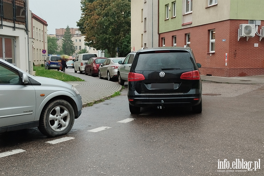 Mistrzowie parkowania w Elblgu (cz 282), fot. 4