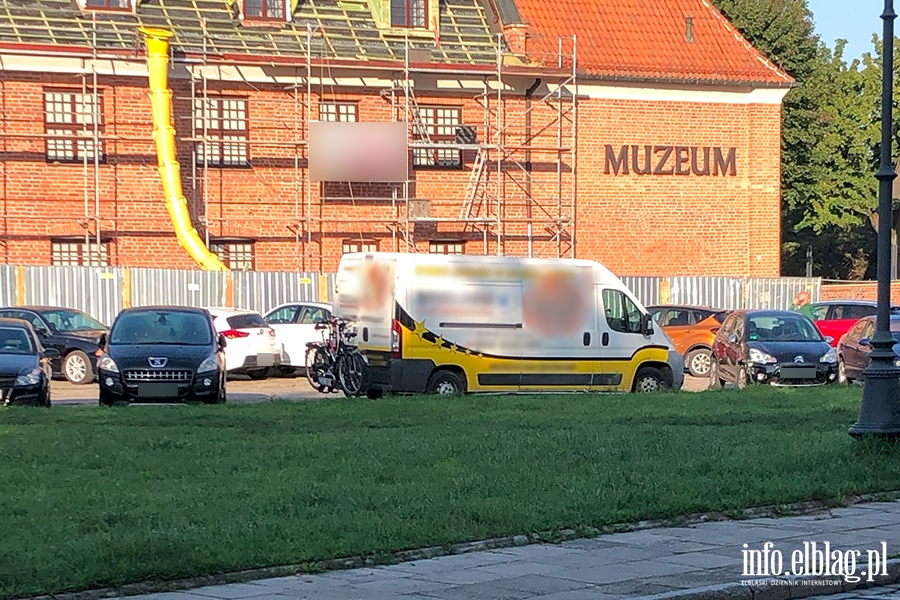 Mistrzowie parkowania w Elblągu (część 284), fot. 2