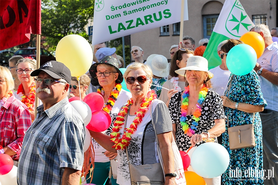 Seniorzy przejli Elblg. Przemarsz na pocztek tygodnia penego atrakcji , fot. 16