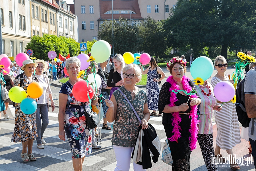 Seniorzy przejli Elblg. Przemarsz na pocztek tygodnia penego atrakcji , fot. 26